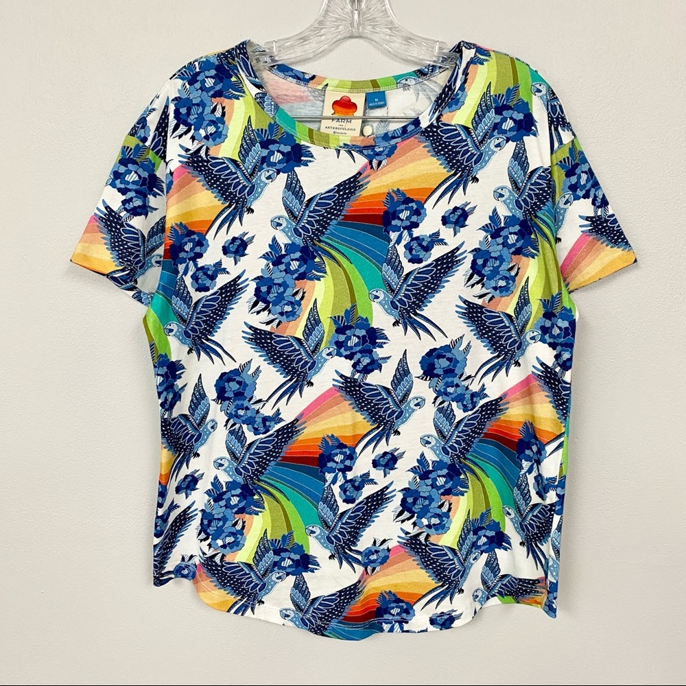 FARM RIO 🦜 NWT Rainbow Tropical Toucan Bird Print Tee - Size M